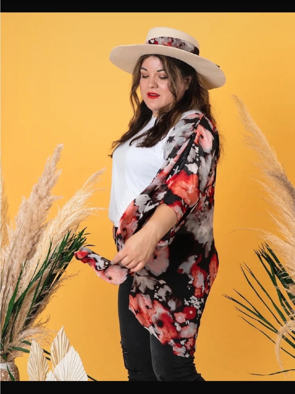 Lularoe Daphne Kimono - Picture 5 of 6